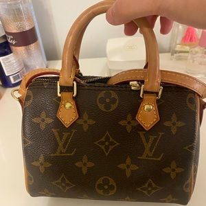 Louis Vuitton mini speedy nano